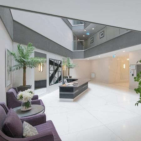 Spacious Apartment With Parking Space, Close To Heathrow, Elizabeth Line And Windsor Maidenhead Exterior photo